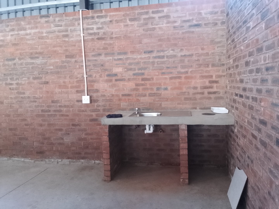 To Let commercial Property for Rent in Tamsui Industria Western Cape